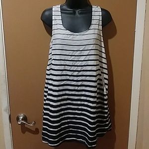 TTL Black and White Tank Top Shirt sz Medium